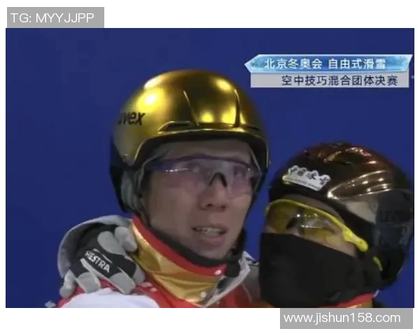 中国选手打破亚洲跳远纪录，教练当场落泪